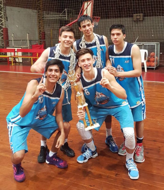 REGATAS CORRIENTES U17