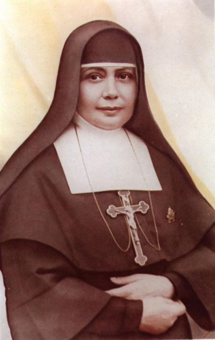 RELIGIOSA SANTIFICADA