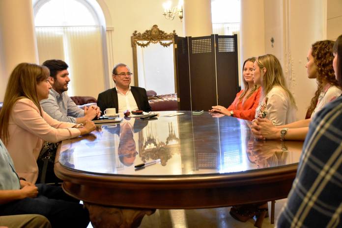 66a18f33-b8e2-40f6-9a2f-f7daf1254a01