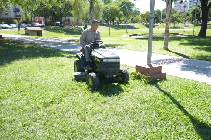 f30283db-5e8d-49b6-b078-45b131d85c87