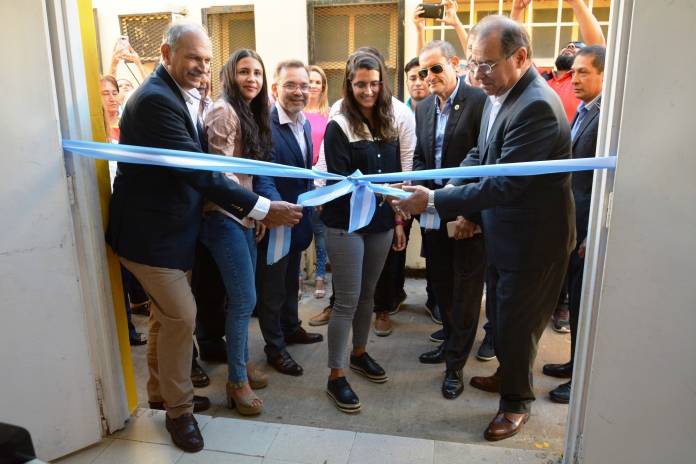 1cb7d2b3-3dc3-4196-b249-a48bce3c046c