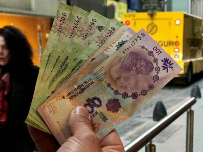 2018-08-30t182619z2061808490rc11c36334e0rtrmadp3argentina-economy