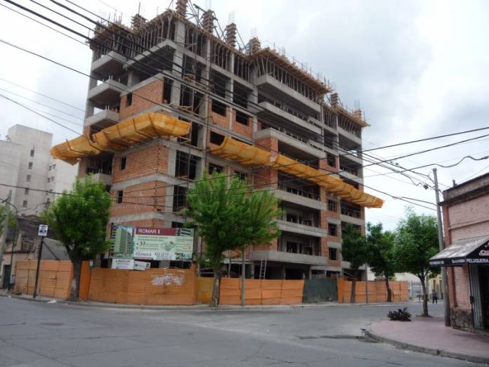 edificio en construcción