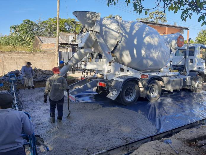 a057aa0f-3e2f-4a4b-b56d-445a8834cb48