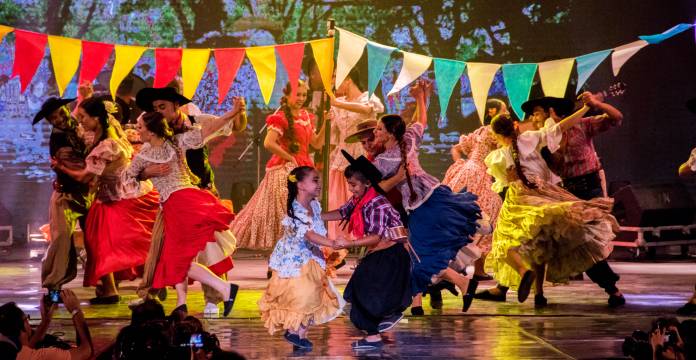 d7f6cfb0a4d4c63d57f399ac2825c4973e482a73