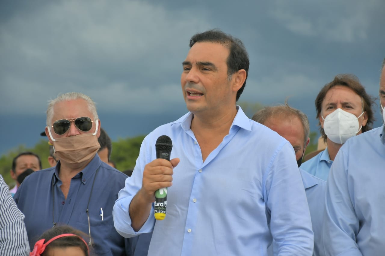 Valdés inauguró importantes obras hídricas y viales en zonas rurales de San Isidro