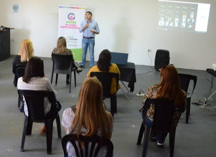 ESCUELA-DE-MUJERES-EMPRENDEDORAS