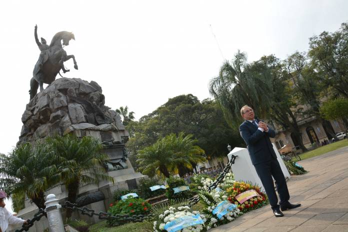 08b56f5b-0ed2-3aa7-2451-539a8ee35afb