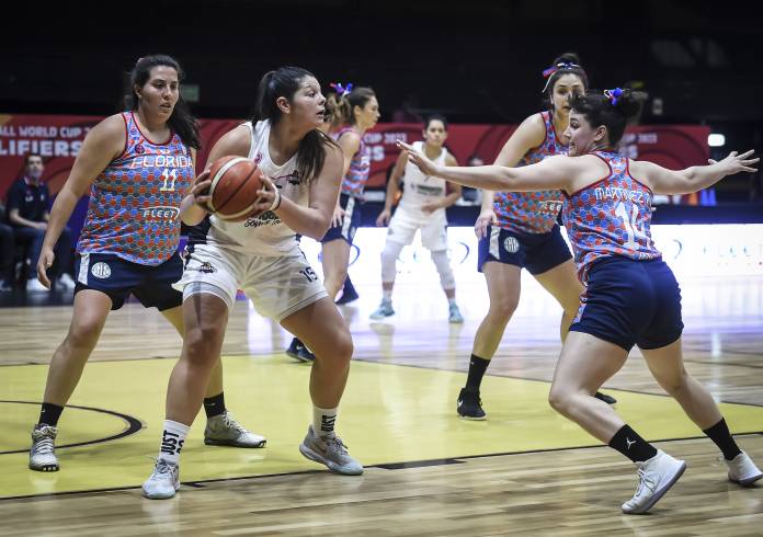 Liga Femenina 2021 - Playoffs Juego 2 - Union Florida v Corrientes Basquet (3)