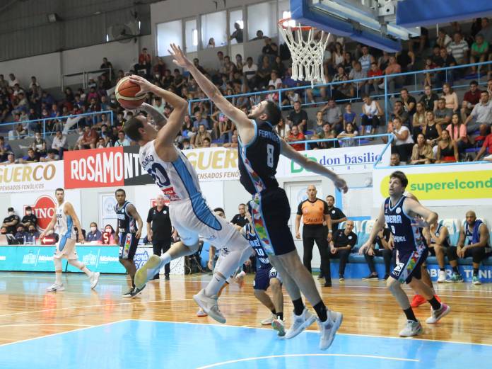 Liga Nacional 2021_22 - Obera TC v Regatas (2)