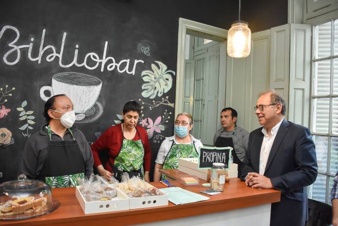 53f987bd-cd48-ec6b-0089-69219bc758a0