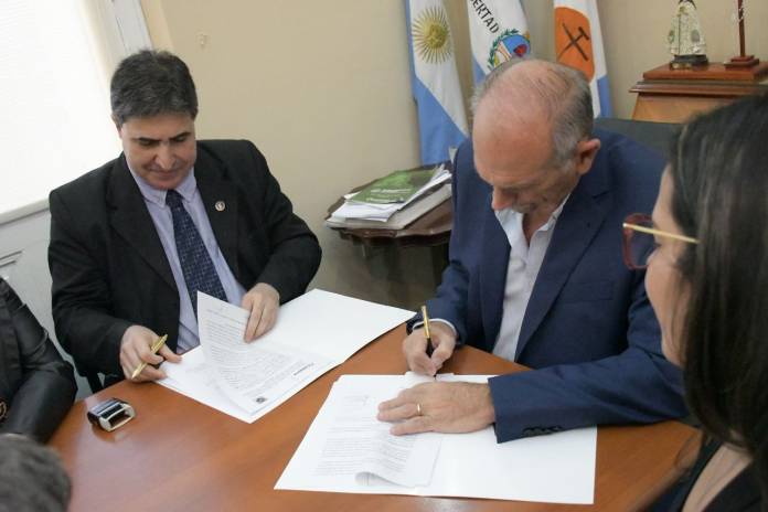 3e8c1adf-6645-5c6c-45d5-7cf42846ec01