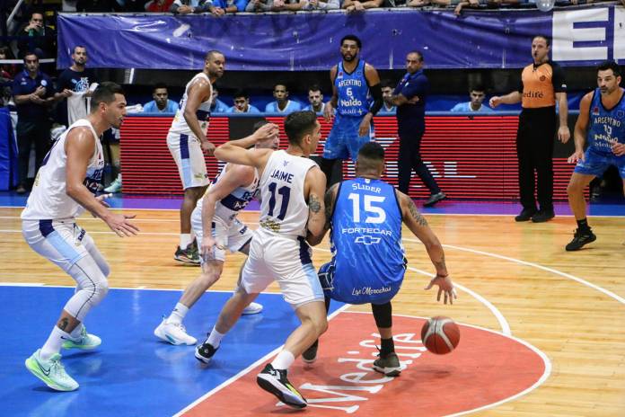 Liga Nacional 2022_23 - Argentino v Regatas (1)