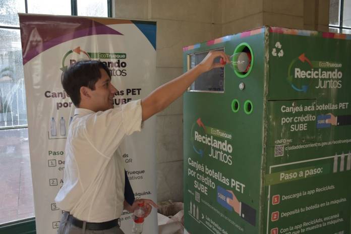 92fa38fb-aa5b-7bfc-7fed-199b84737a26