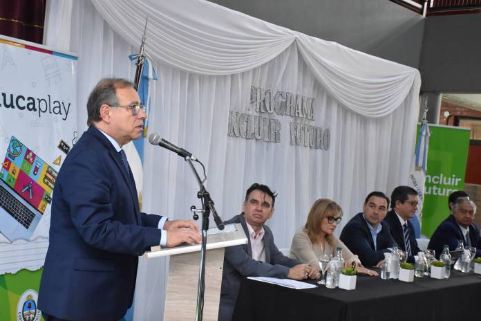 a61109b8-04e2-135b-1aeb-4edb2bf61aab