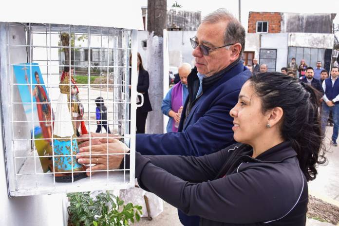 da89d5f6-6332-bbe5-1f55-7ab37a3d8ce9