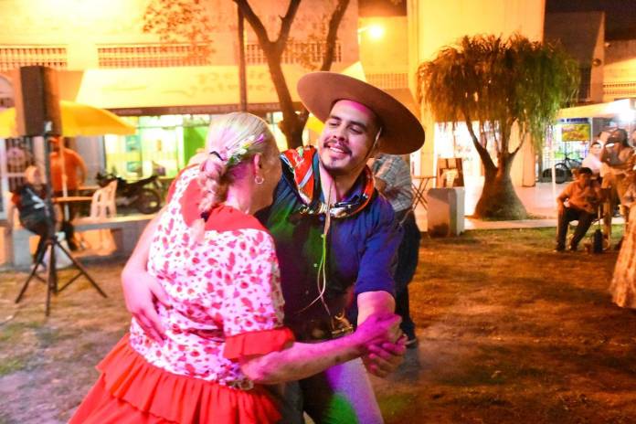 a4d9591e-4d3e-5cea-50a1-e9129c61845b