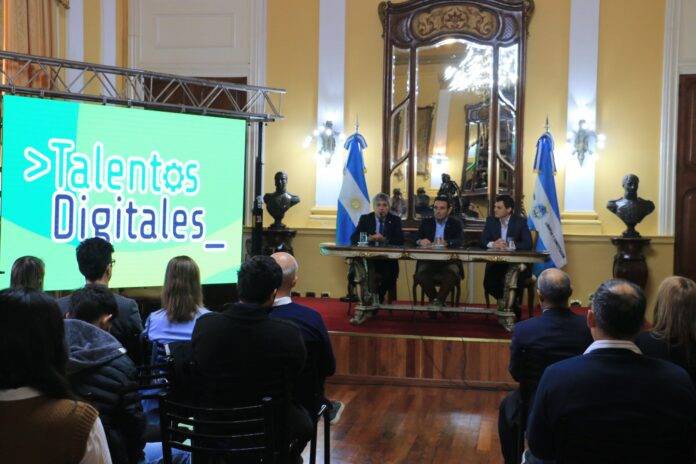 Lanzam-TalentosDigitales20-4-696x464