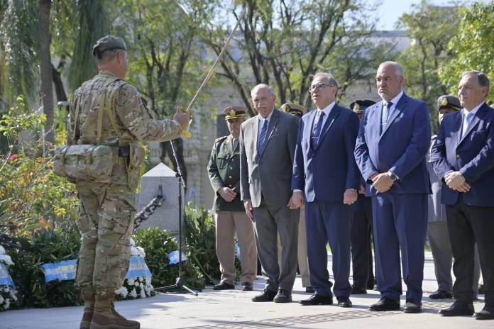 23bd3893-d62e-5a16-ff13-14505f199dd4