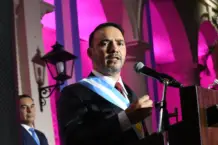 Al recibir los atributos de mando, Juan Pablo Valdés ratificó el Plan Corrientes 2030