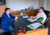 Temporal: el ministro Irigoyen se reunió con el intendente de Empedrado para seguir asistiendo a las familias damnificadas