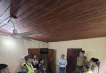 Gaya recorrió las delegaciones policiales en San Luis del Palmar coordinando la ayuda y asistencia a los afectados por las intensas lluvias