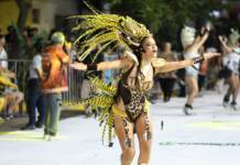 La tercera noche de los CarnavalesBarriales llega al 17 de Agosto