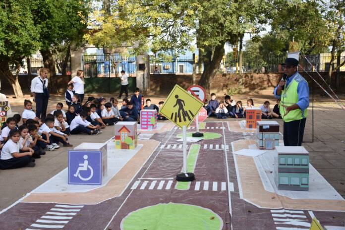 00431ec3-10db-2681-b7fe-18208dd3572c