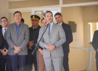 El gobernador Valdés inauguró la nueva comisaría de Parada Pucheta