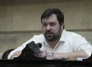 Zulli cuestionó la situación de Adorni y afirmó que “es la punta del iceberg”