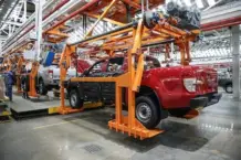 Se firmó el primer “Banco de Horas” en el país para frenar los despidos en la industria automotriz